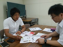 地場産品のデザイン戦略に先進的に取り組む福岡県を調査。